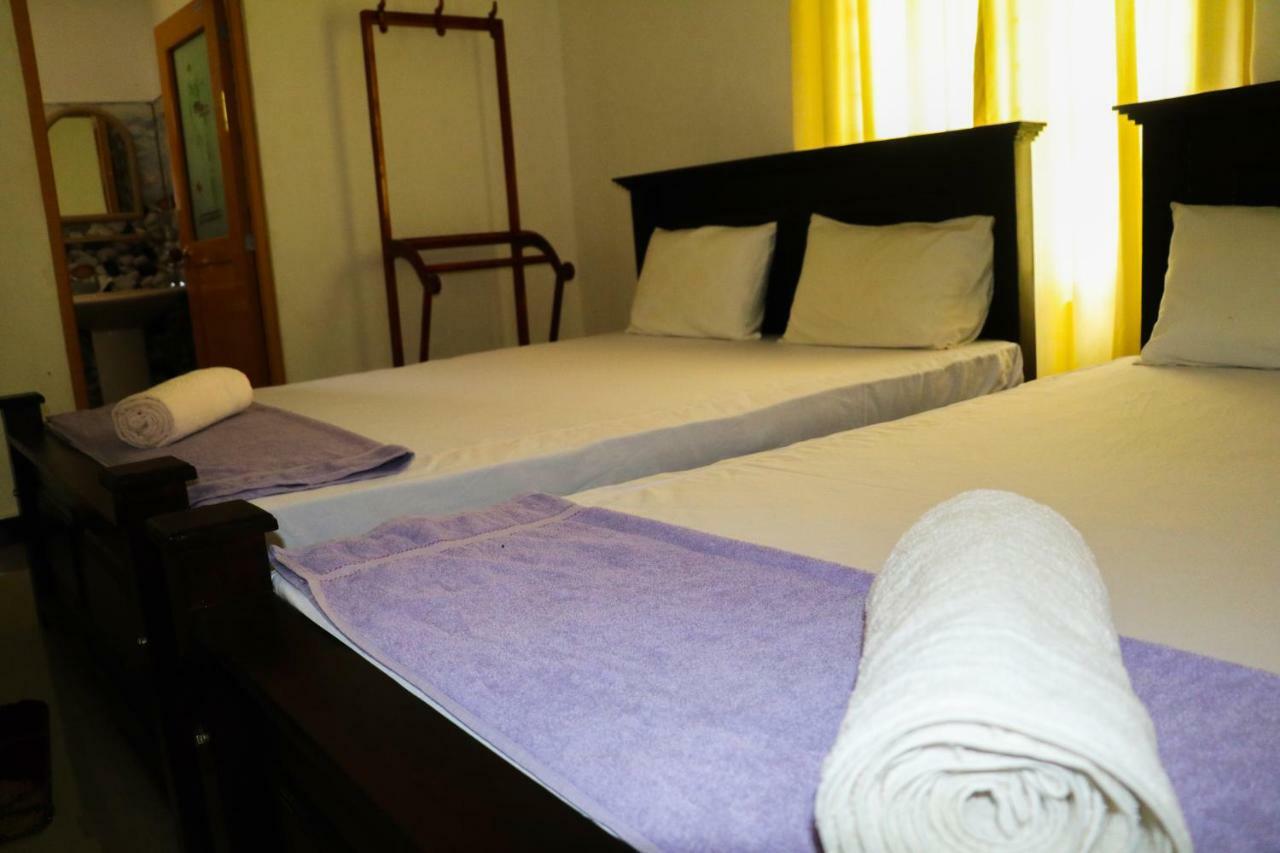 Deshani Holiday Inn Дамбулла Экстерьер фото